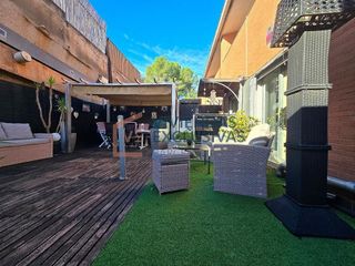 Casa pareada en venta en Sant Andreu de la Barca