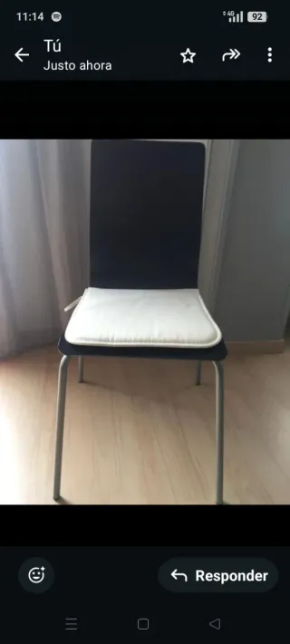 Mesa de comedor extensible al doble y 4 sillas