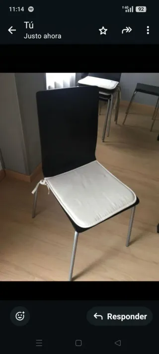 Mesa de comedor extensible al doble y 4 sillas