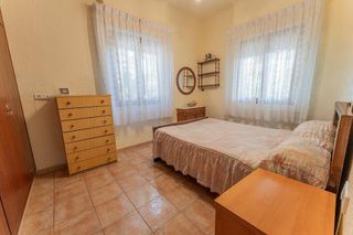 Chalet en venta en Peña de las Águilas en Elche