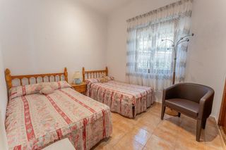 Chalet en venta en Peña de las Águilas en Elche