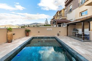 Casa pareada en venta en Gójar