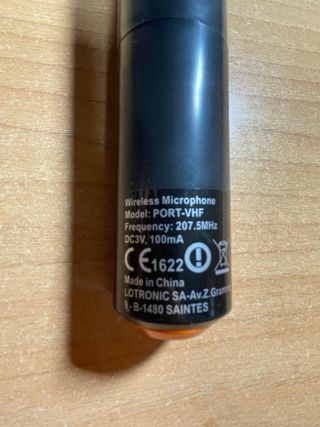 2 Micrófonos mas diadema con transmisor de petaca