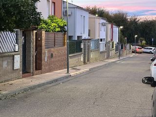 Casa adosada en venta en Mengíbar