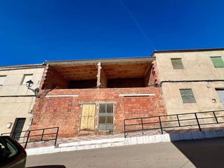 Casa adosada en venta en Torreblascopedro
