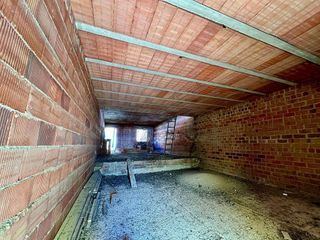 Casa adosada en venta en Torreblascopedro