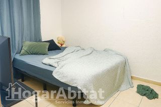 Chalet en venta en Avda. de Abril. - 9 de octubre en Sagunto