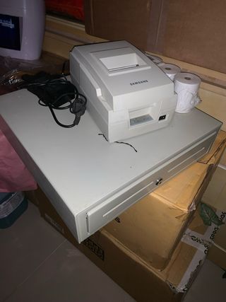 Caja registradora Samsung con impresora de tickets