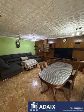 Piso en venta en Zona Calle Valencia en Torrent