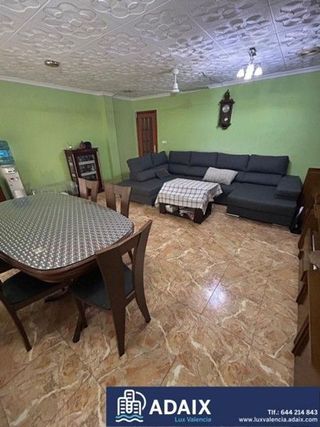 Piso en venta en Zona Calle Valencia en Torrent