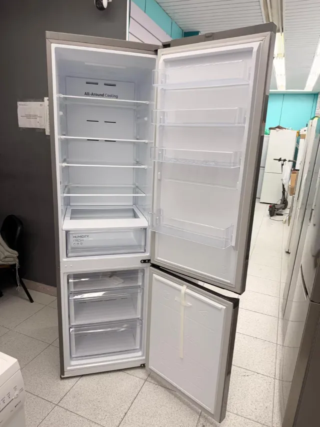 Nevera Combi Samsung Nueva con tara