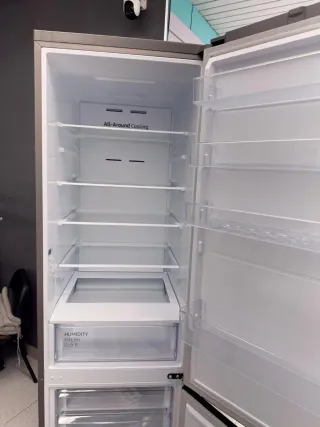 Nevera Combi Samsung Nueva con tara