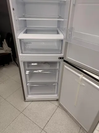 Nevera Combi Samsung Nueva con tara