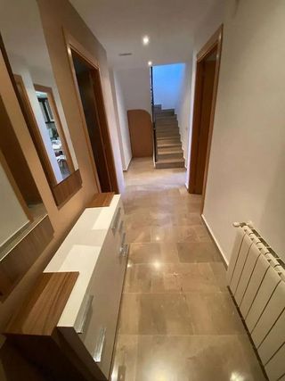 Dúplex en venta en Núcleo Urbano en Pobla de Vallbona (la)