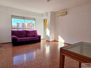 Piso en venta en Els Orriols en Valencia