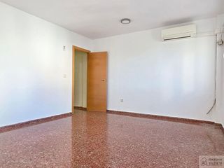 Piso en venta en Els Orriols en Valencia