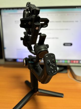 Cámara Sony ZV-1 + Estabilizador SCORP-C