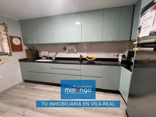 Piso en venta en Piscinas en Villarreal