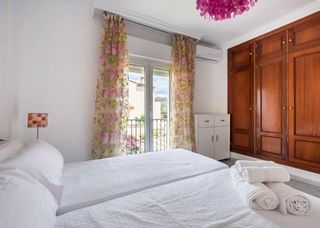 Casa adosada en alquiler en Río Real en Marbella