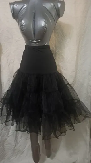 Falda de tul negra