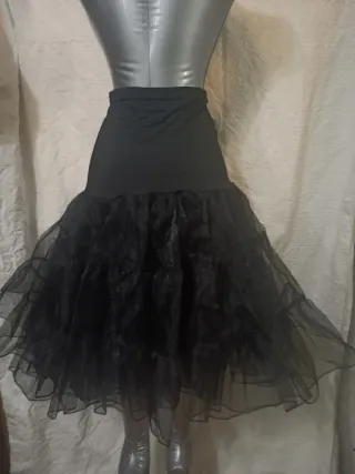 Falda de tul negra