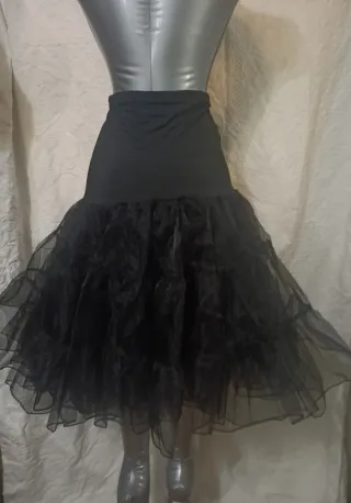 Falda de tul negra