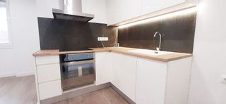 Piso en venta en El Castell-Poble Vell en Castelldefels