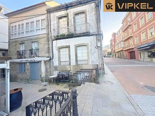 Chalet en venta en Ribeira