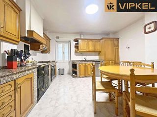 Chalet en venta en Ribeira