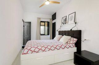 Casa adosada en venta en Cervantes en Granada