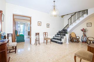 Chalet en venta en Lucena