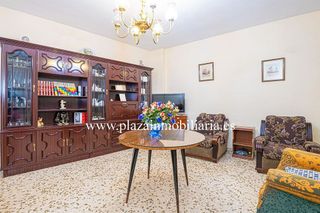 Chalet en venta en Lucena