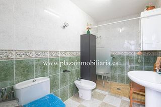 Chalet en venta en Lucena