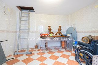 Chalet en venta en Lucena