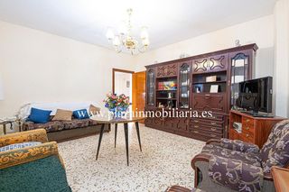Chalet en venta en Lucena