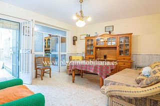 Chalet en venta en Lucena