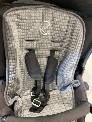 Carro Jane Muum, se incluye el capazo.