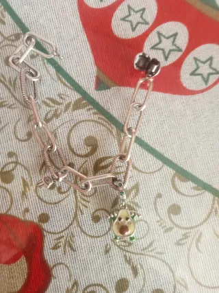 Pulsera Pandora y 2 charms aguacate y mano