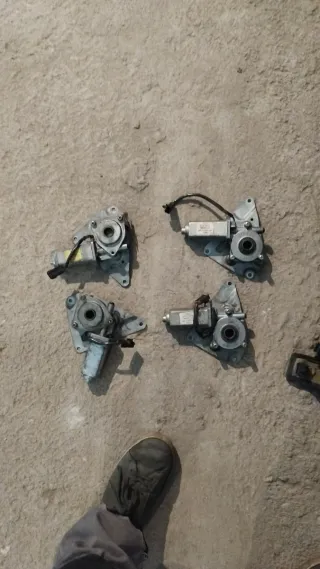 Motor Elevalunas Nissan Patrol