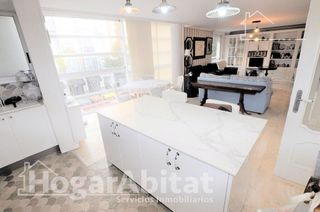 Piso en venta en Arrancapins en Valencia