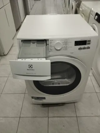 SECADORA ELECTROLUX de 8 kg