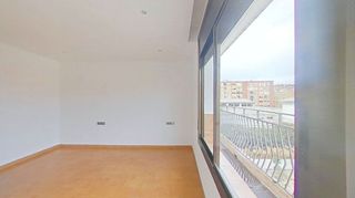 Piso en venta en Artigas - Llefià en Badalona