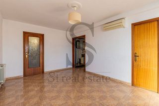 Dúplex en venta en Riu en Santa Coloma de Gramanet