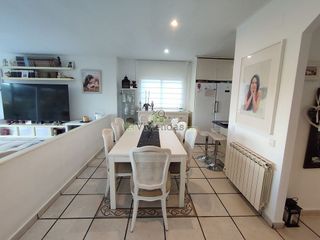 Chalet en venta en Torrelles de Llobregat