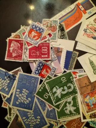 200 sellos internacionales: Francia, Suiza, Inglat