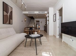 Piso en venta en Los Naranjos - Las Brisas en Marbella