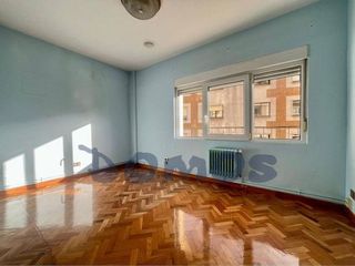 Piso en venta en A Milagrosa en Lugo