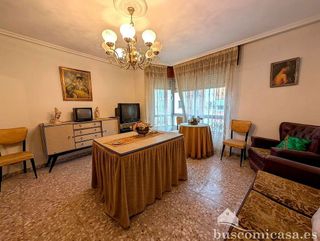 Piso en venta en Linares