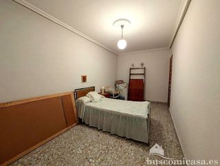 Piso en venta en Linares