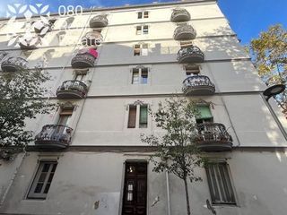 Piso en venta en Sants en Barcelona